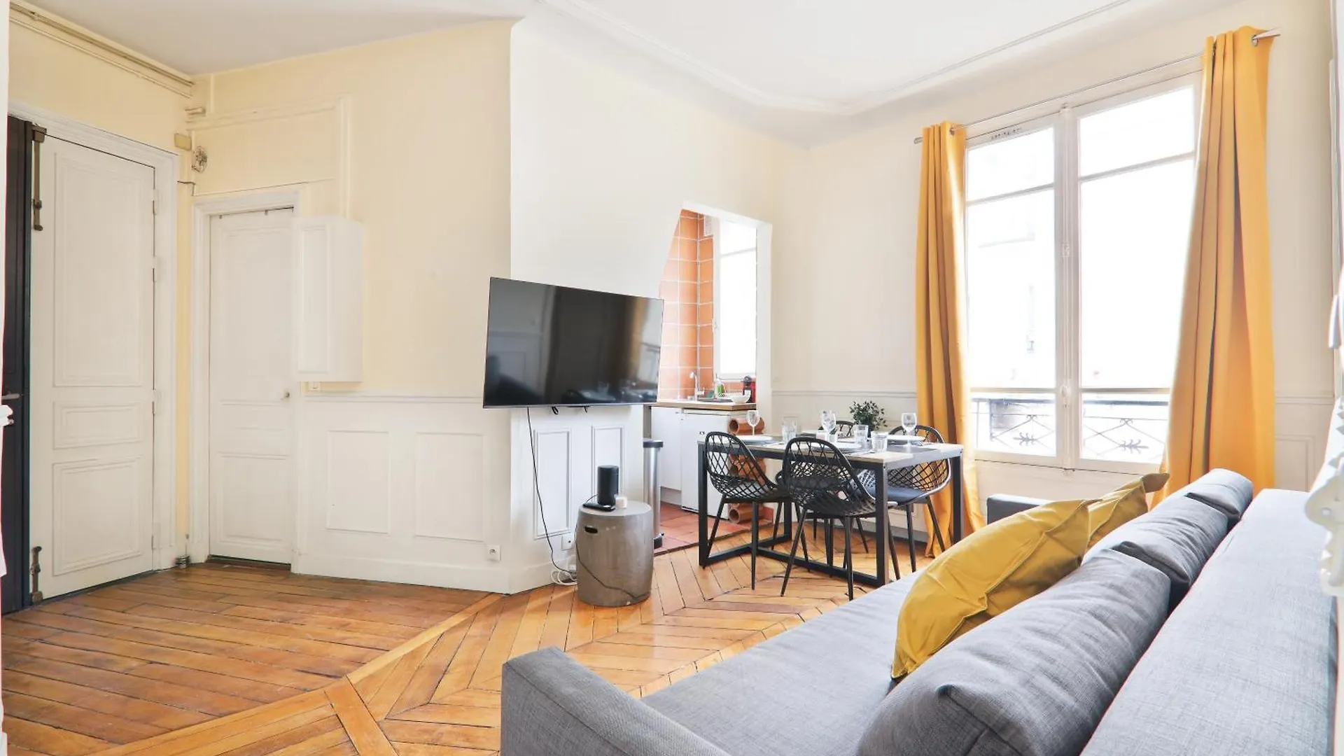 Contacten van Appartement Quartier Chatelet Les Halles 3 Free Netflix